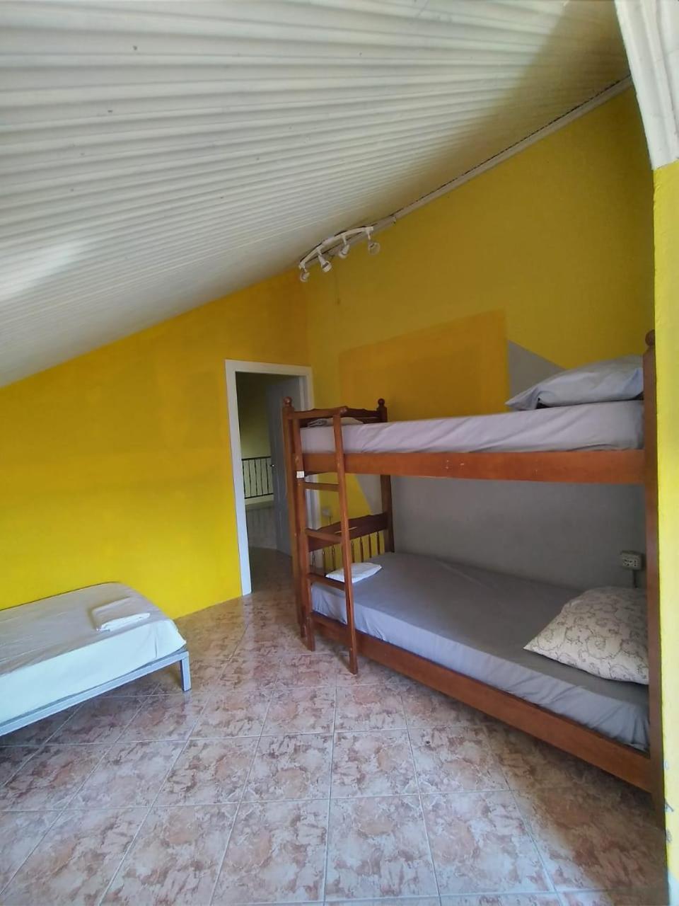 Our Way Guest House & Hostel Shkodër Habitación foto